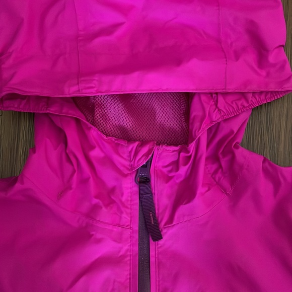 Windbreaker - Picture 3 of 4
